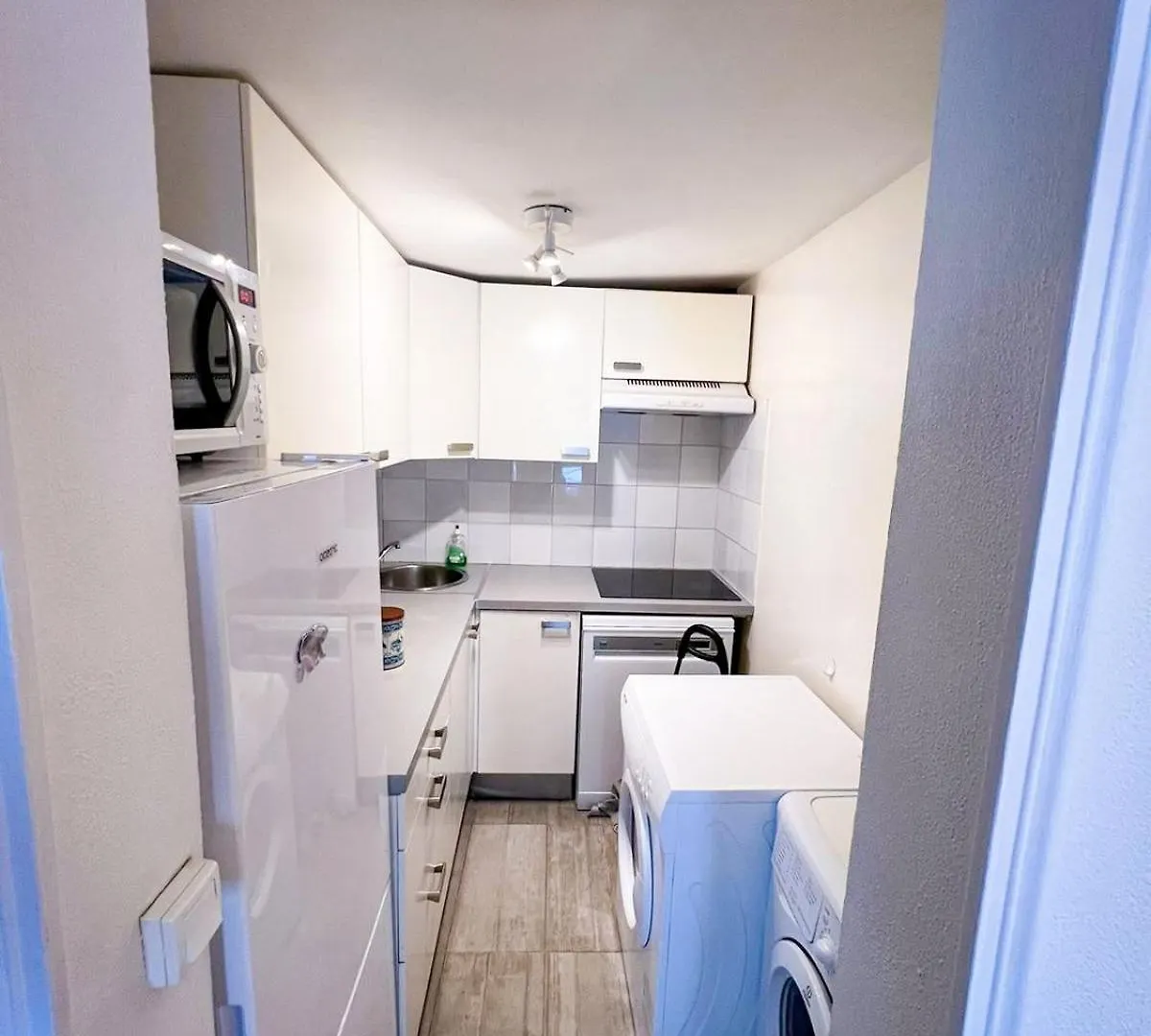 Spacious Apartment In Montparnasse Paris