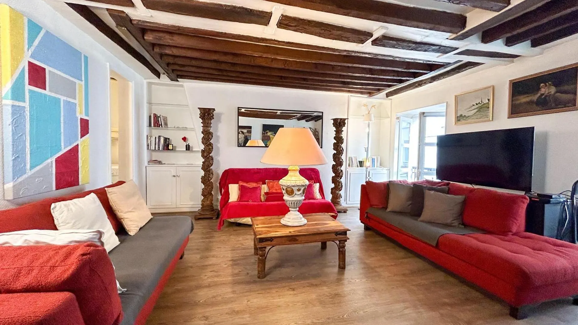 Spacious Apartment In Montparnasse Paris